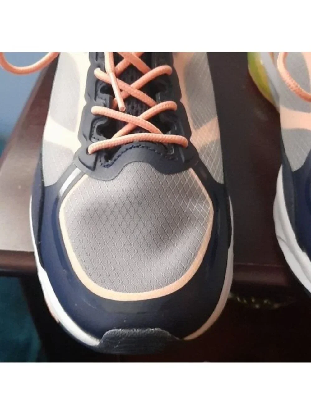 Fabletics Blue Grey Peach Green Adjustable Toggle at Heel Sneakers 7.5